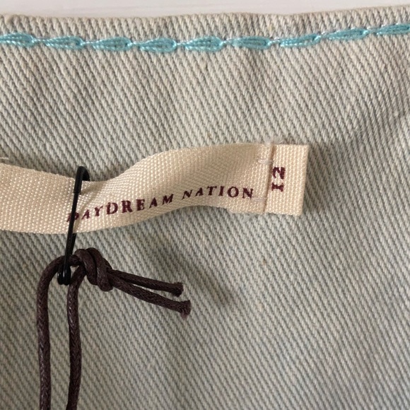 Daydream Nation Jean Shorts High Waist Light Wash Size 12 NWT Boho Festival - Picture 4 of 7